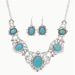 🔆 🆕 🔅 BoHo Turquoise Decor Stones l Necklace & Earrings Set🔅